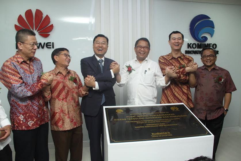 HUAWEI, SIAP CETAK TECHNOPRENEURS MUDA