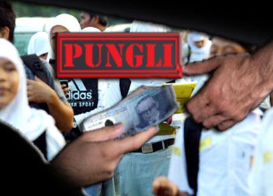 Para Guru SMPN I Gunung Meriah Semakin Resah