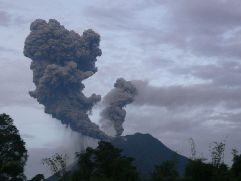 Aktivitas Sinabung Masih Tinggi