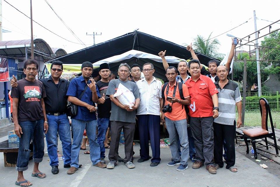 Wartawan Peduli Banjir Binjai Beri Bantuan kepada Pengungsi