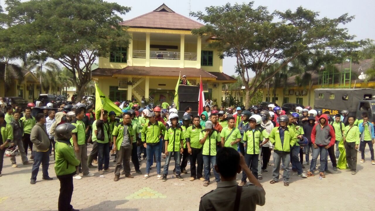 Lamban Tangani Masalah, Pemkab Sergai Didemo Buruh