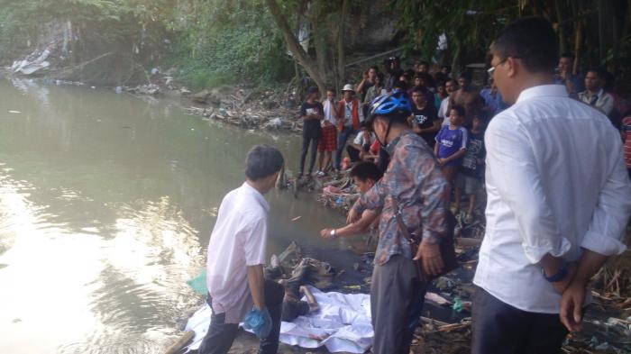 Mayat Pria Tak Dikenal Mengambang di Sungai Deli