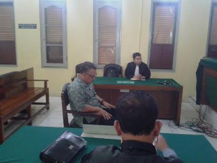 Mantan Dirut RSUD Abdul Manan Simatung Kisaran di Vonis 1 Tahun 4 Bulan Terlihat Tenang