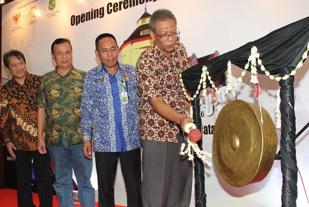 Wali Kota Buka Pameran Invest Medan 2016