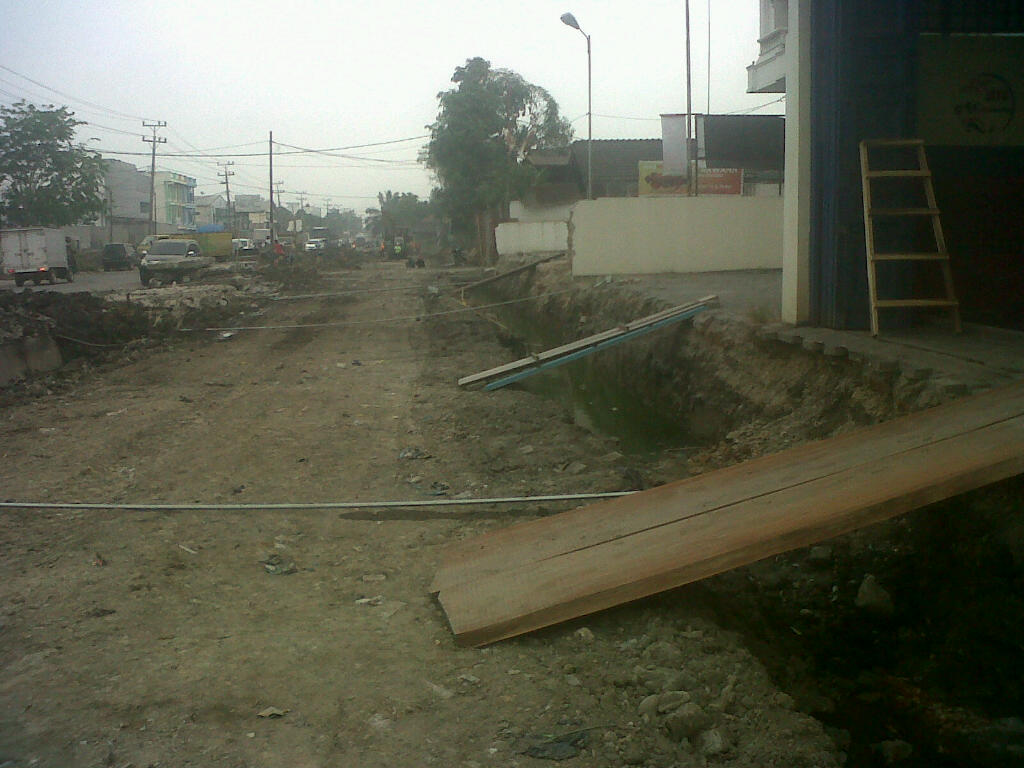 Tutup Akses Jalan * Proyek Dirjen Bina Marga Resahkan Masyarakat