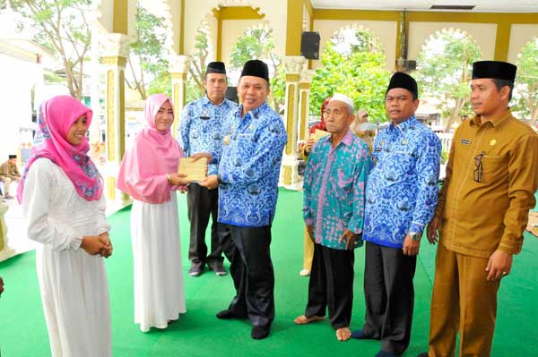 Bupati Soekirman Buka Manasik Akbar Jemaah Calon Haji Tahun 2016