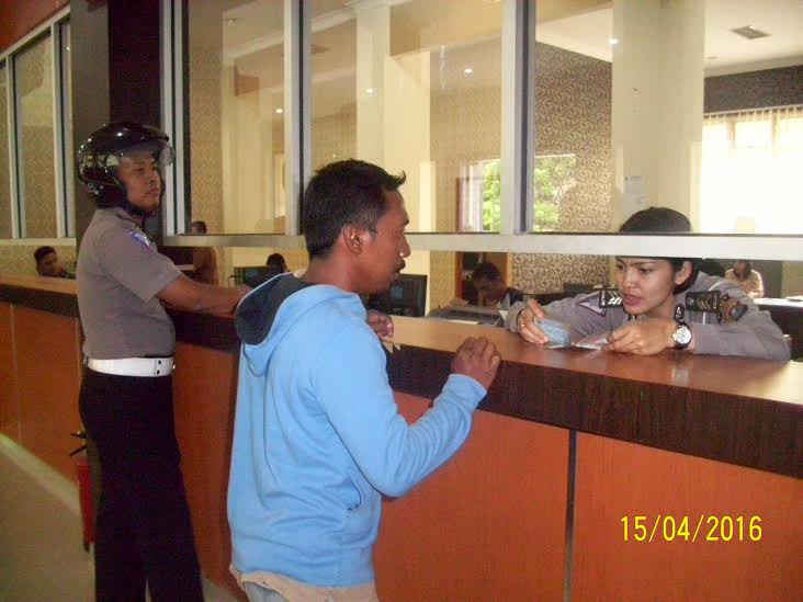 Kinerja Samsat Stabat Diancungin Jempol