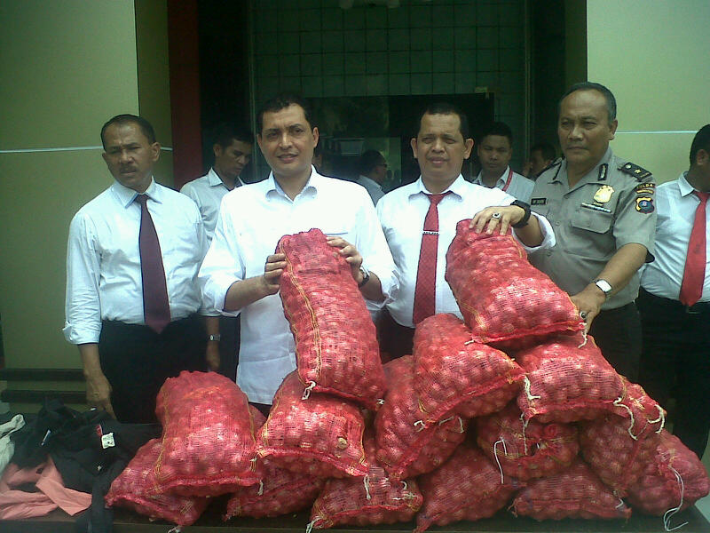 Poldasu Tangkap 4 Truk, Bawang India dan Monza Illegal Gagal Edar di Sumut