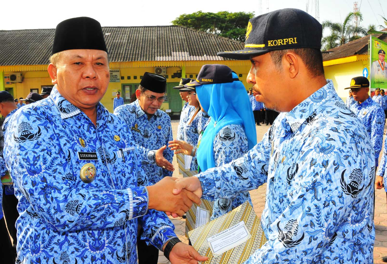 Bupati Soekirman Imbau ASN Jalin Kerjasama dan Perkuat Tim Work