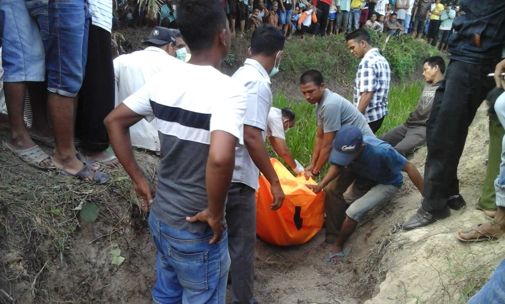 Murid Kelas 1 SD Tewas  Di parit Kebun PTPN IV TIU