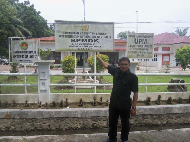 Kades Terpilih Hinai Kanan Kangkangi Perda No.6 Tahun 2015