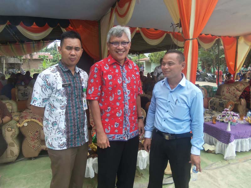 BI Beri Bantuan Hend Traktor Pada Koptan Desa Suka Damai