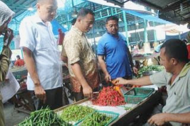 Pemkab Asahan Bersama Tim TPID Asahan Sidak di Pasar Tradisional