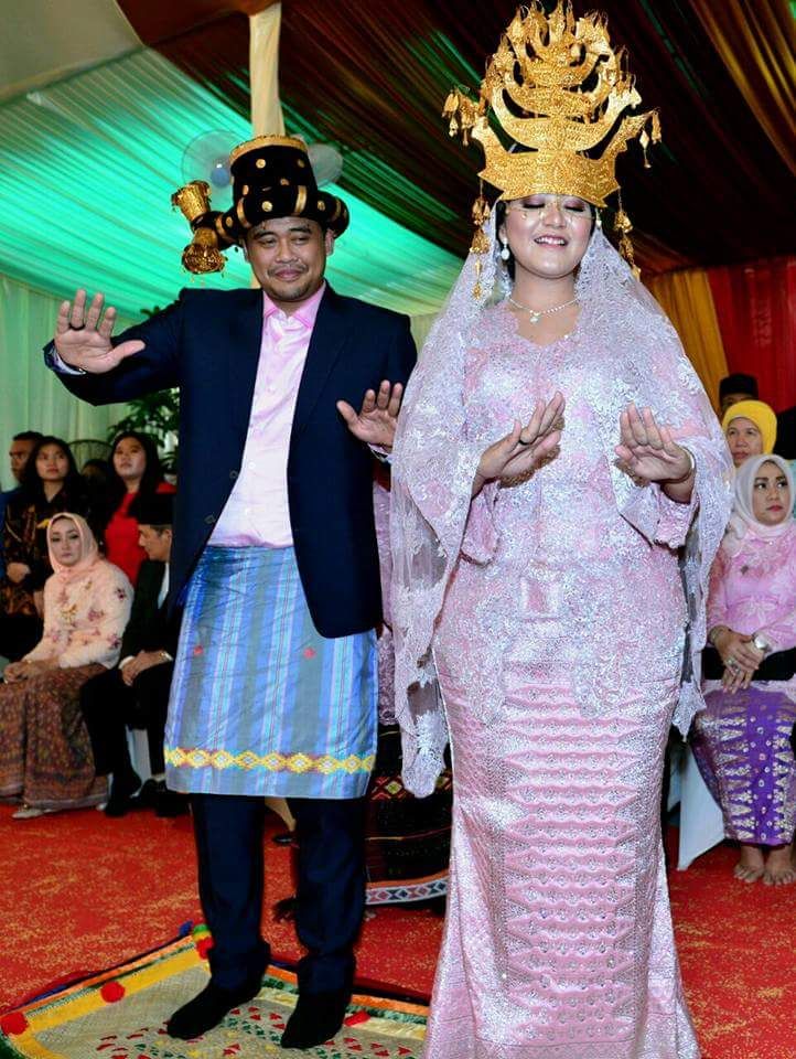 Kahiyang Ayu Menjiwai Boru Regar