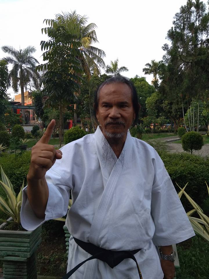 Senior : Masih Sabuk Kuning, Roni Simon Tak Boleh Teken Ijazah Perguruan Karate Kala Hitam