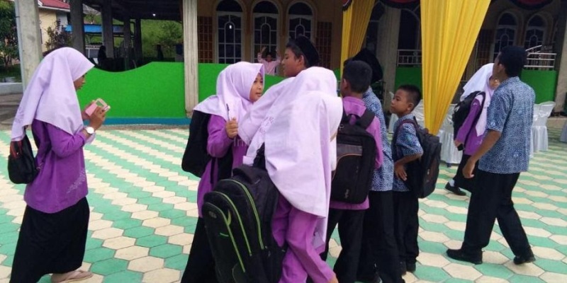 Masyarakat dan Siswa SMP 3 Solok Manfaatkan Momen MTQ Menambah Ilmu dan Iman