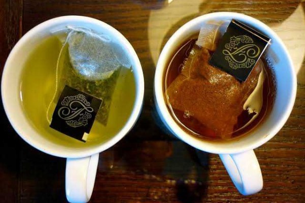 Turunkan Berat Badan Minum Teh Hijau atau Hitam