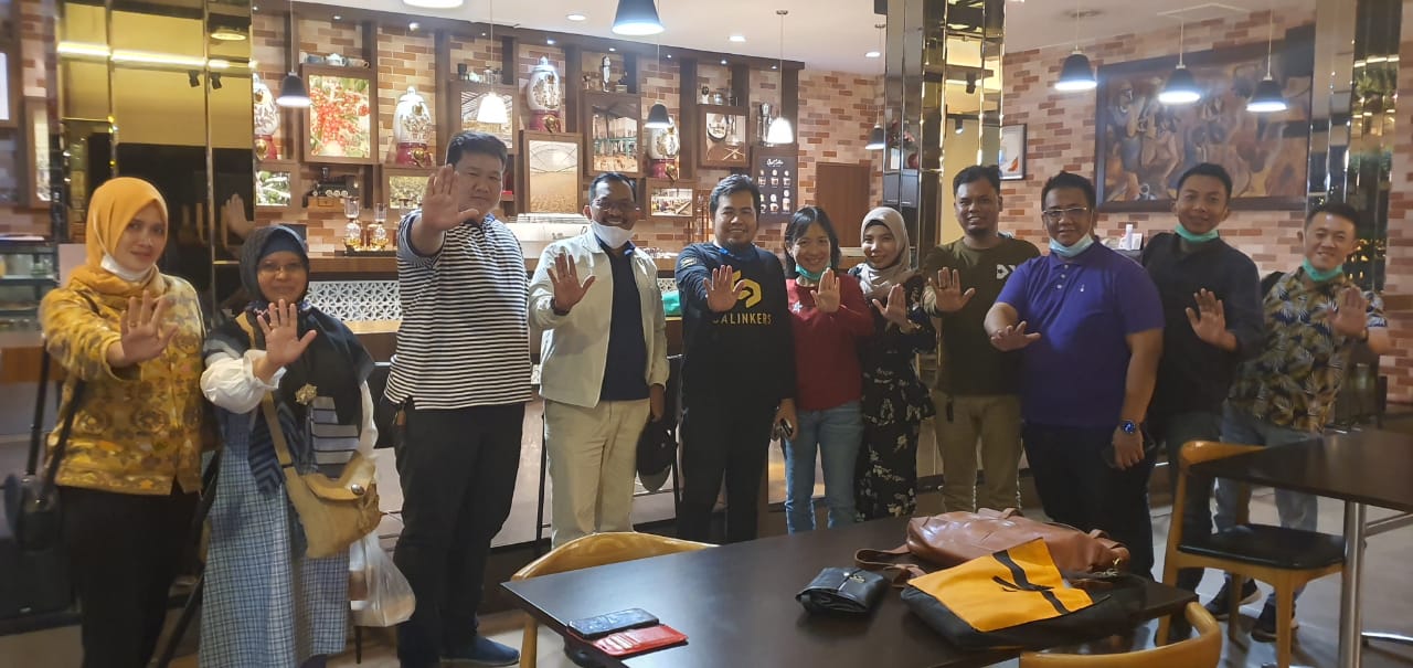 Kadisdik Batubara Ilyas Silaturrahmi Dengan Leader Material Building Kota Medan