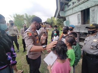 Prihatin Nasib 7 Anak Almarhum Rianto, Sehari Mengabdi Kapolres Samosir AKBP Josua Tampubolon Berbagi Kasih