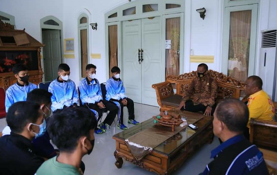 Bupati Labuhanbatu Sambut Kedatangan 4 Atlit Labuhanbatu yang Akan Mengikuti PPLP di Sumut