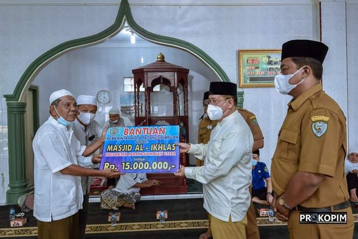 Wakil Wali Kota Arwin Siregar pimpin tim Safari Muharram 1443 H sambangi Masjid Al-Ikhlas Kayu Ombun