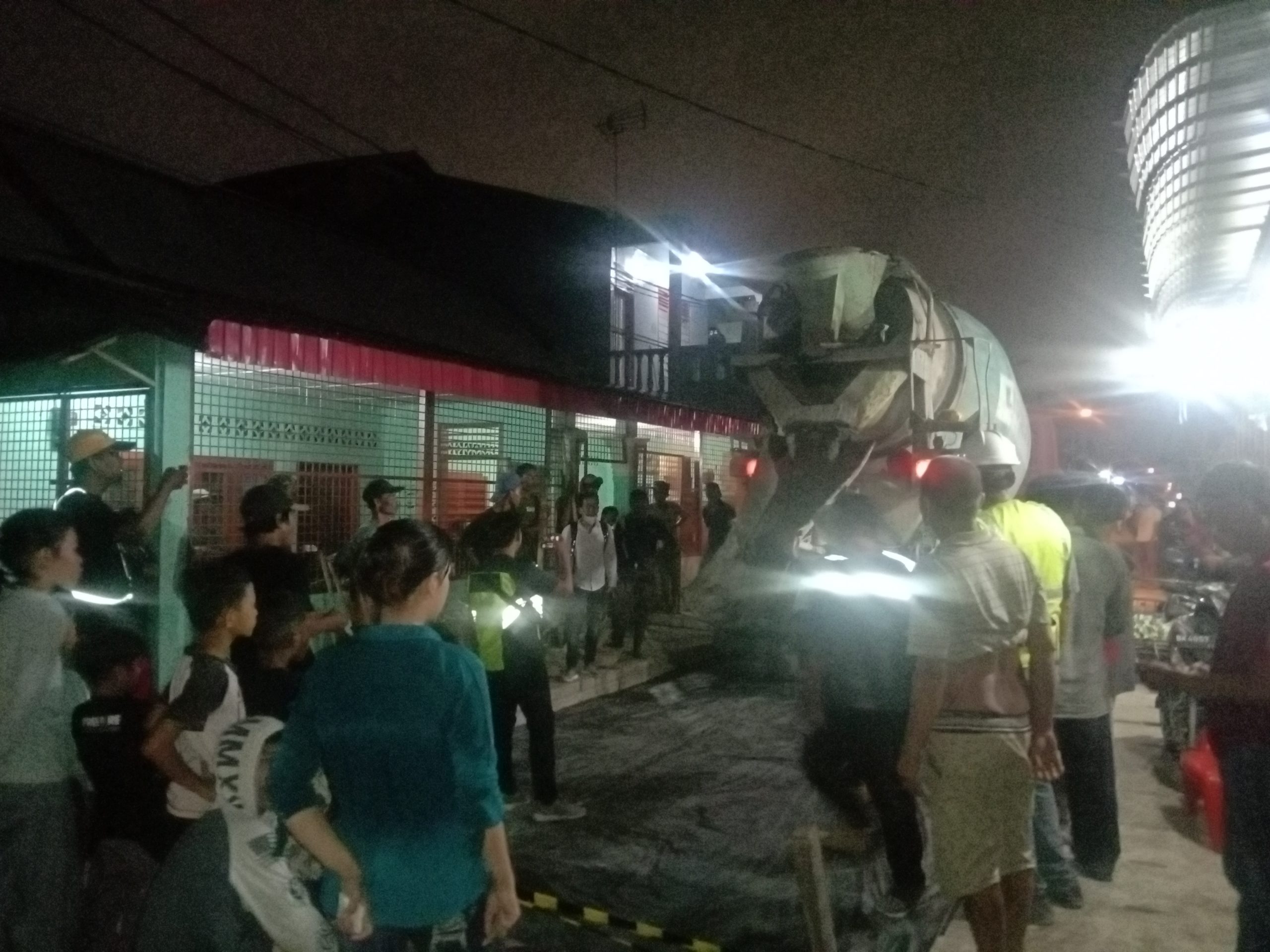 Proyek Rabat Beton di Jln Rawa II Medan Denai Diduga Tanpa Plank Proyek dan Menuai Protes Warga, Pimpro Sebut Tidak Masalah