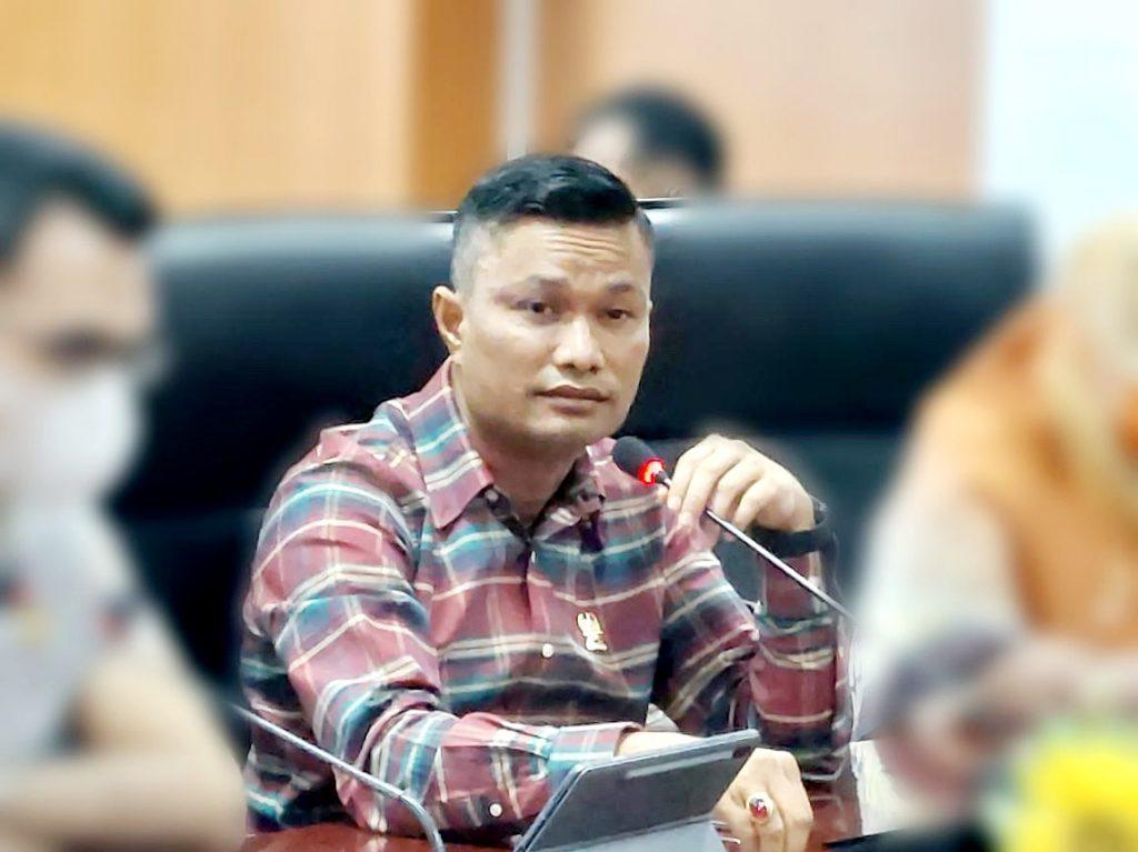 Haris Kelana Ajak Masyarakat Dukung Percepatan Pembangunan Tanggul di Belawan