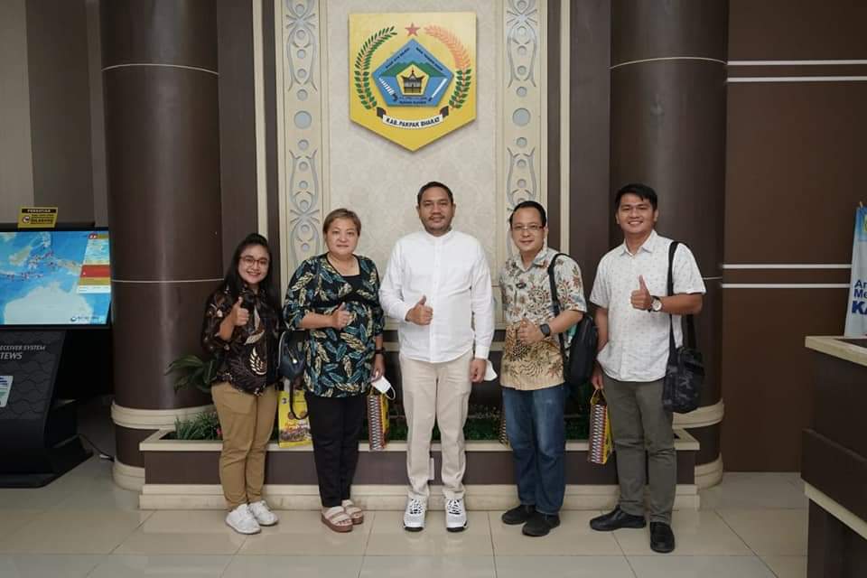 Pimpinan Yayasan Perpustakaan Injin Sumut Kunjungi Pakpak Bharat