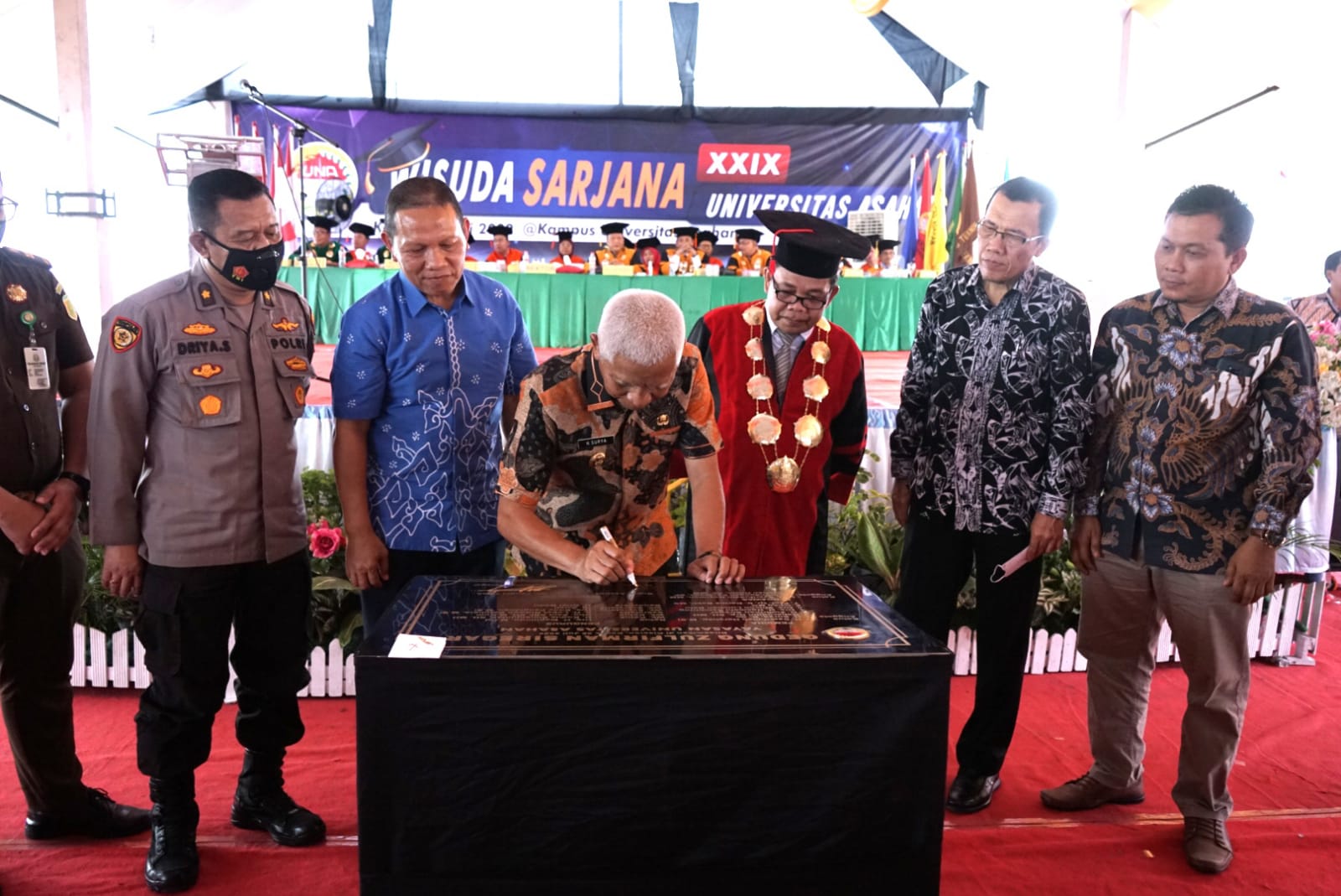 Bupati Asahan Hadiri Wisuda Sarjana UNA ke XXIX