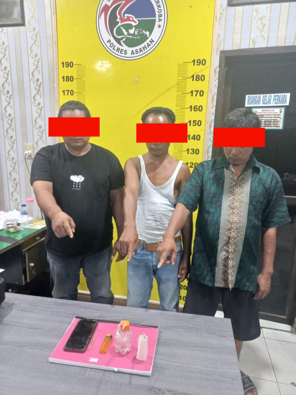Satres Narkoba Polres Asahan Amankan Tiga Orang Pria  Pengguna Narkotika Jenis Sabu