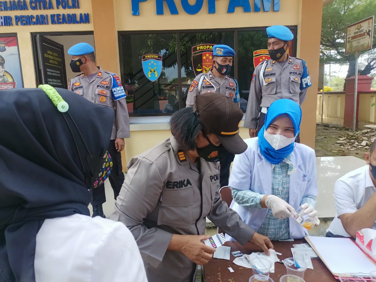 Tingkatkan Disiplin dan Profesional, Personel Polwan Polres Asahan Laksanakan Gartikplin