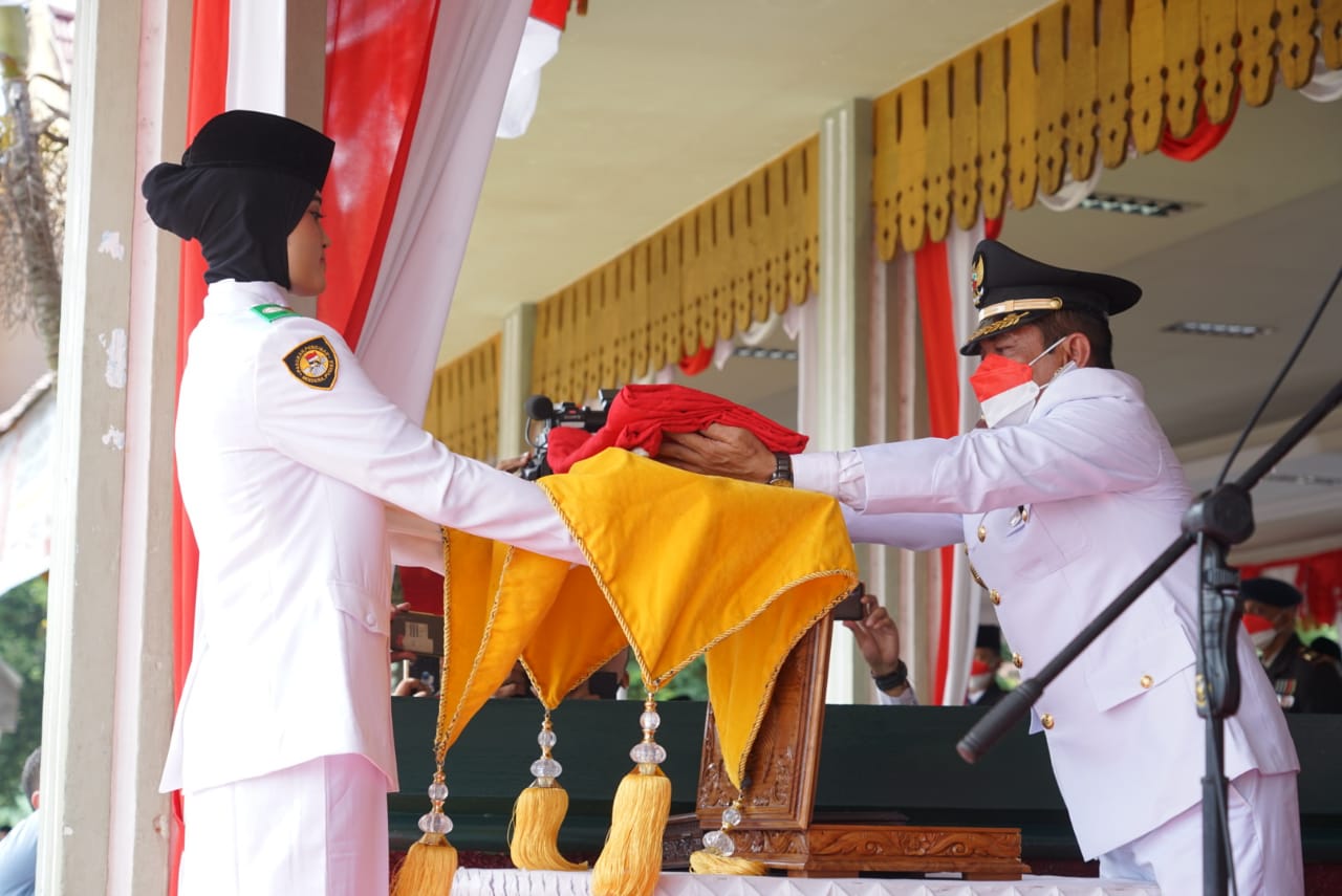 Peringatan HUT Kemerdekaan Ke -77 RI di T. Tinggi Khidmat