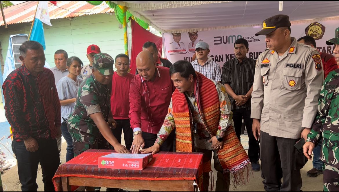 Listrik Desa Kado Spesial HUT RI KE-77 Untuk Desa Hutatua