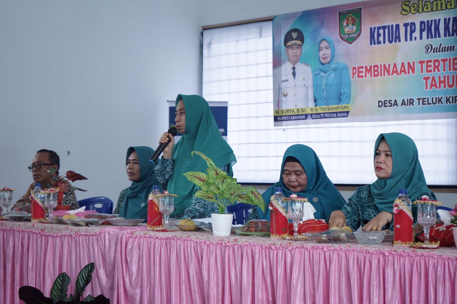 Ketua TP. PKK Lakukan Pembinaan Tertib Administrasi PKK