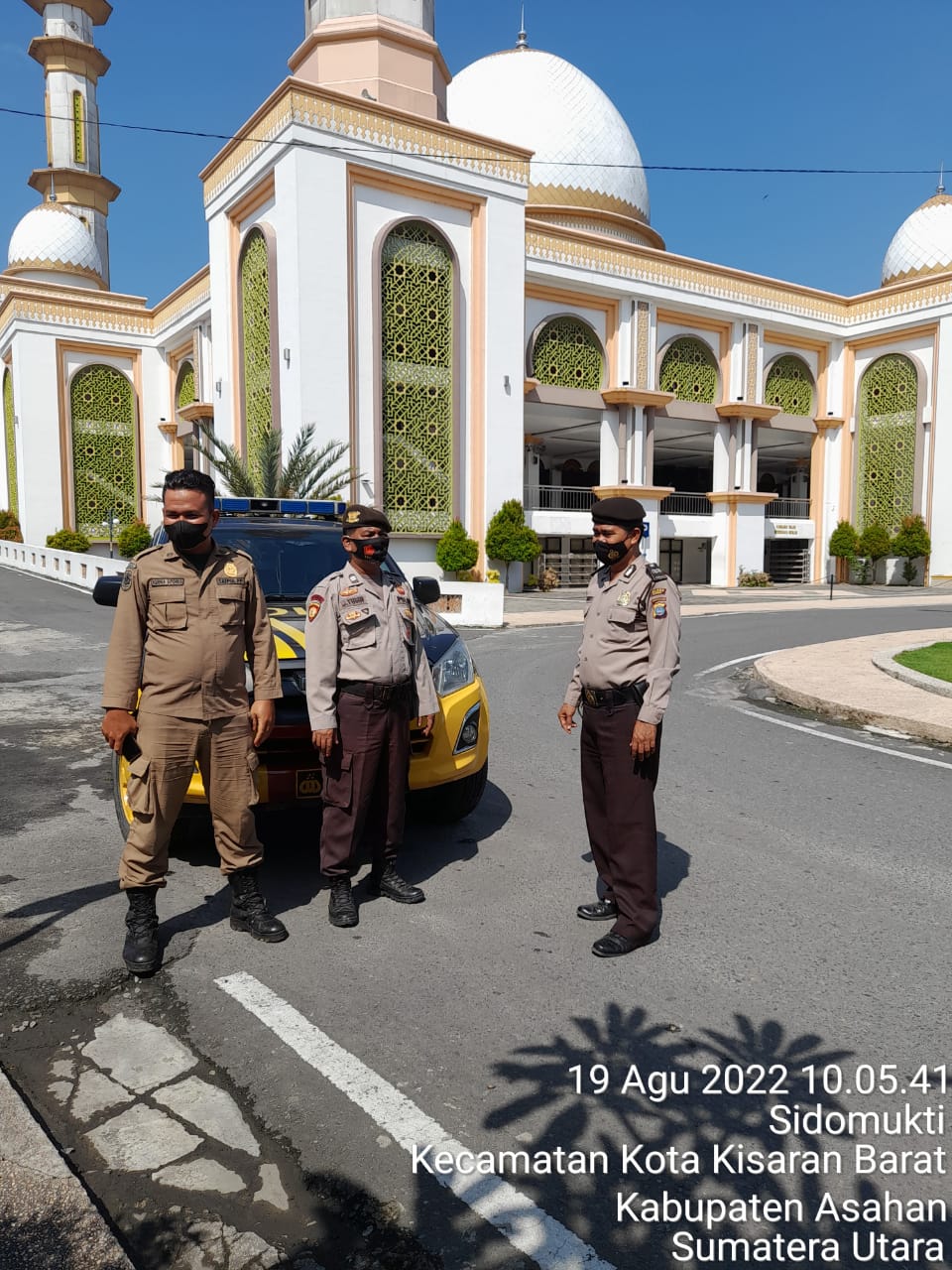 Personel Sat Samapta Polres Asahan Pengamanan Ibadah Sholat Jumat di Masjid-masjid