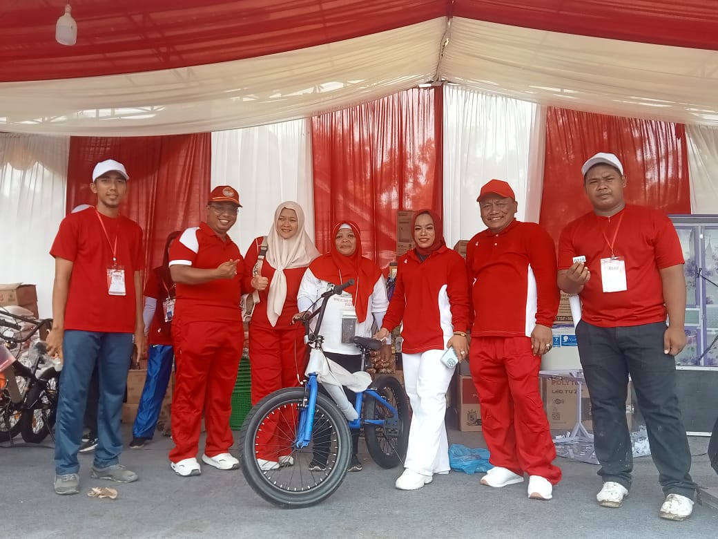Puncak HUT Kemerdekaan RI ke 77, Warga Desa Tumpatan Nibung Antusias Ikuti Lucky Draw