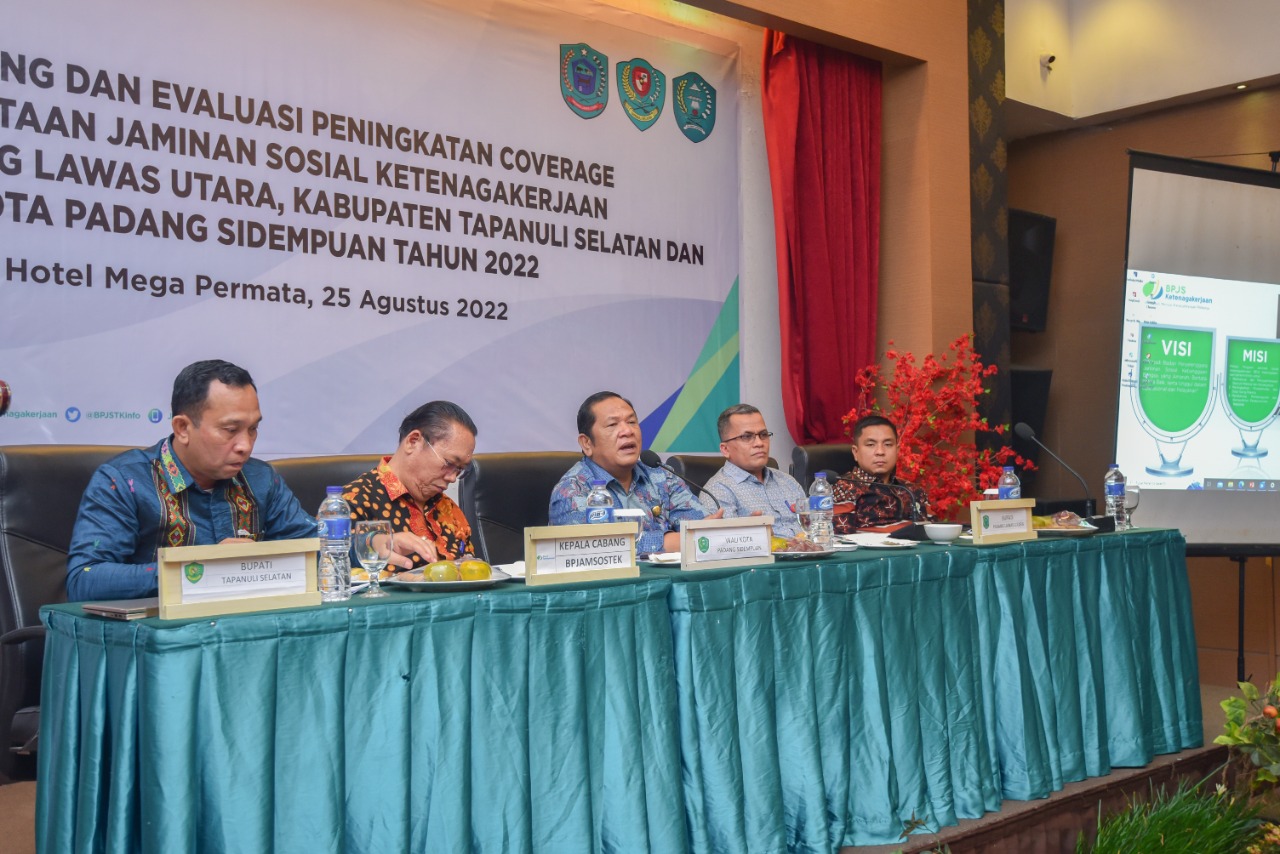 Walikota Padang Sidempuan Irsan Efendi Nasution Buka Kegiatan Monitoring dan Evaluasi Peningkatan Coverage Kepesertaan Jamsosnaker