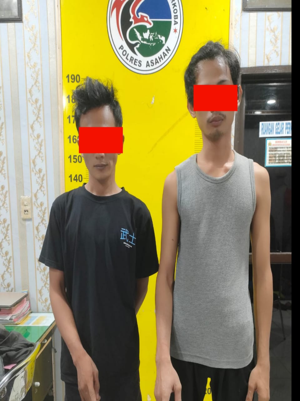 Satres Narkoba Polres Asahan Amankan Dua Orang Laki-laki Diduga Pengedar Sabu di Dusun III Desa Sipaku