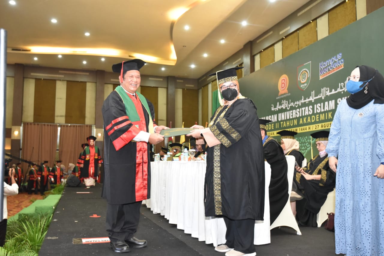 Walikota PSP Irsan Efendi Nasution Raih Magister Managemen UISU, Alhamdulillah Sangat Bahagia