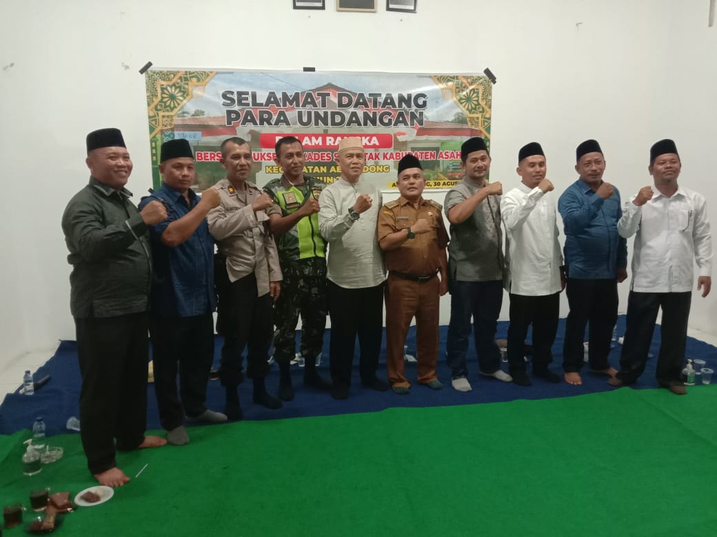 Polsek Pulau Raja Polres Asahan Ikuti Doa Bersama Sukses Pilkades Serentak Kab.Asahan di Kec. Aek Ledong Tahun 2022