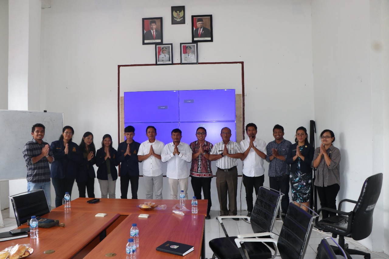 Wabup Toba Terima Audiensi Mahasiswa dan KSPPM  Soal Keluhan  Masyarakat Bidang Pertanian, Kesehatan, dan Akses internet, dan Tanah Adat