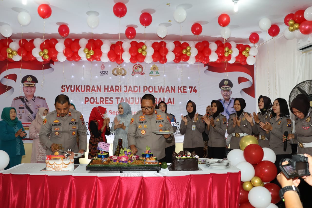 Polres Tanjung Balai Melaksanakan Syukuran HUT Polwan Ke 74, AKBP Ahmad Yusuf Afandi : Para Polwan Harus Memahami Tribrata dan Catur Prasetya