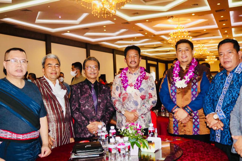 Bupati Samosir mengajak Founder Panbil Batam berinvestasi di Samosir