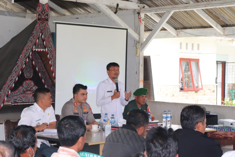 Wabup Toba Hadiri Acara Silaturahmi Kapolres Toba dengan  Masyarakat di Kecamatan Siantar Narumonda