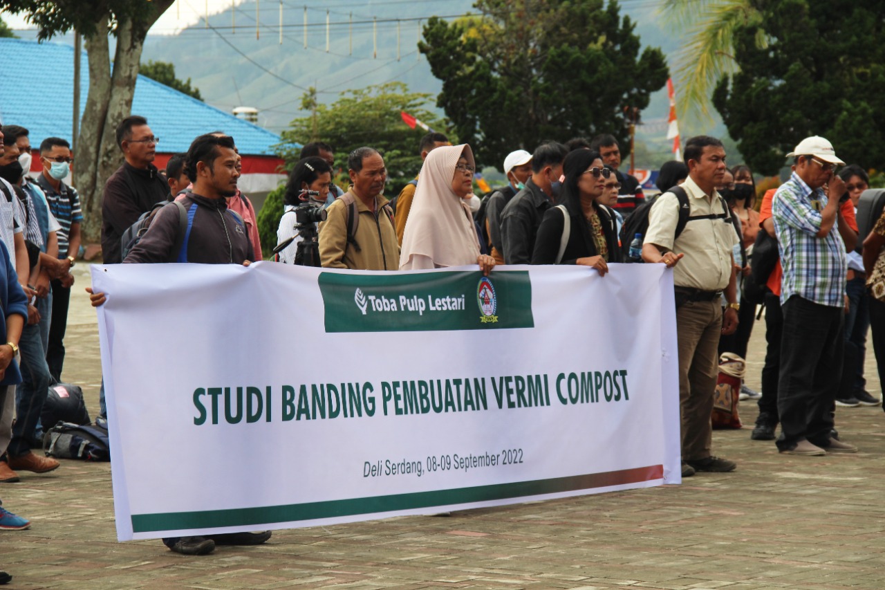 TPL Gandeng Pemkab Toba Berangkatkan 66 Petani Studi  Banding Vermicompost