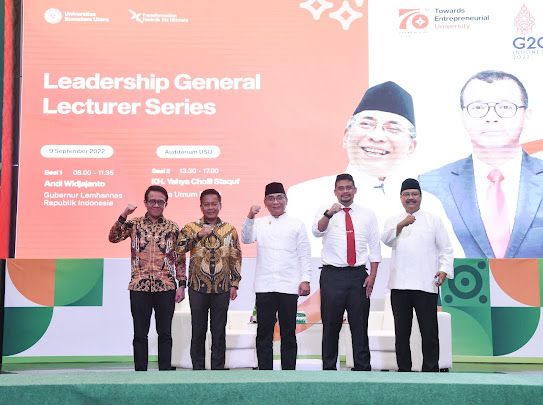 Ketua PBNU KH Yahya Cholil Staquf di USU: Ekonomi Indonesia Hanya Bisa Bangkit Ketika Masyarakat Turut Aktif Bergerak