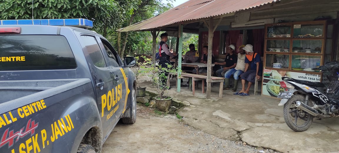 Tatap Muka dengan Masyarakat, Polsek Prapat Janji Polres Asahan Sosialisasi Kenaikan harga BBM