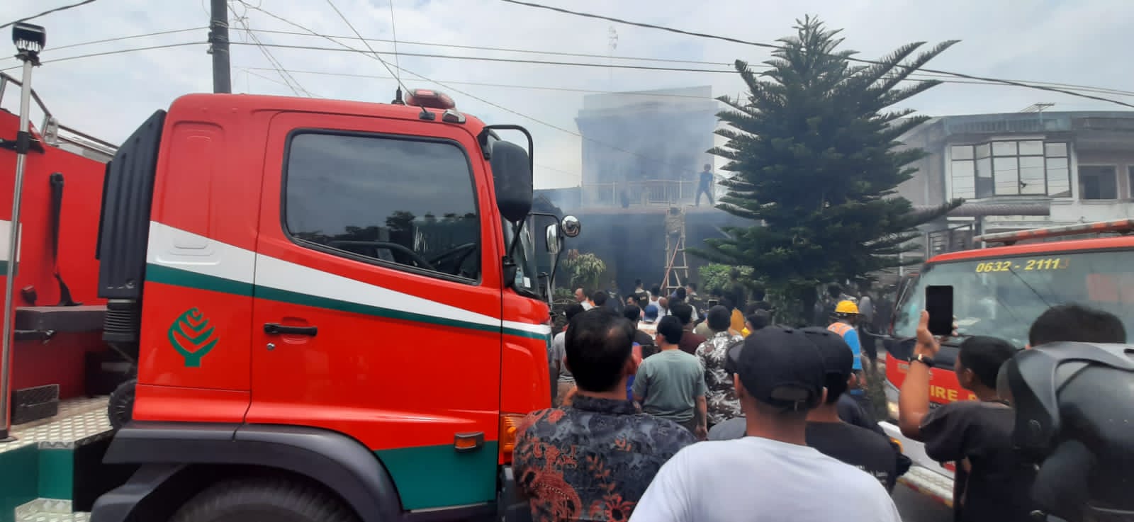 TPL Respon Cepat Bantu Kebakaran di Desa Simpang Sigura-gura