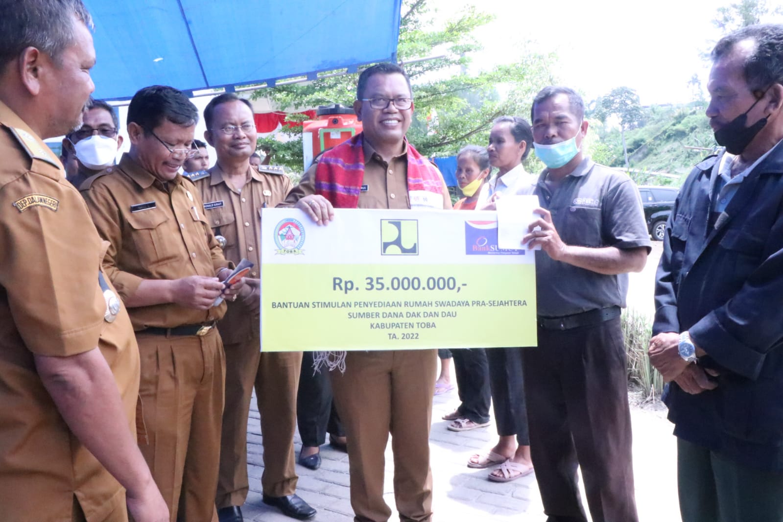 Doa Untuk Negeri dan Kirab Merah Putih di Sumut, Gubernur Sebut â€˜Ibadahâ€™ Terbaik adalah Bermanfaat Bagi Orang Lain