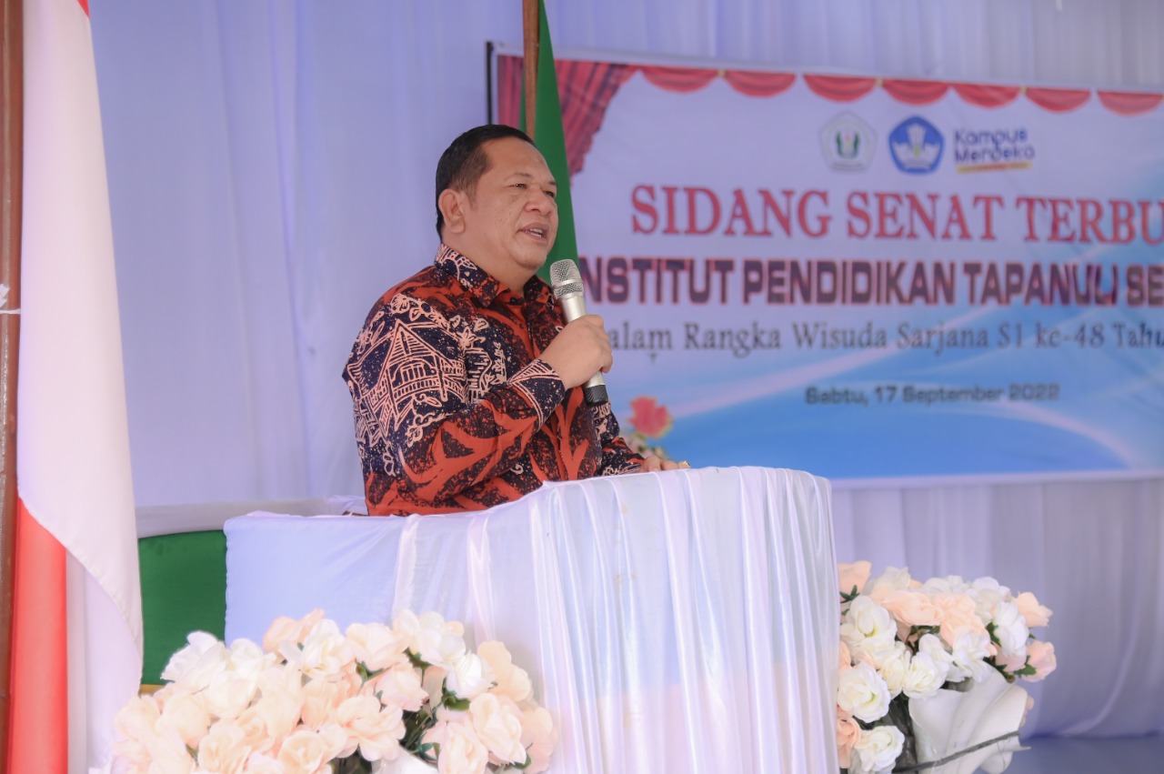 Walikota Irsan Efendi Nasution Hadiri Wisudawan 316 Lulusan IPTS P SidempuanÂ 